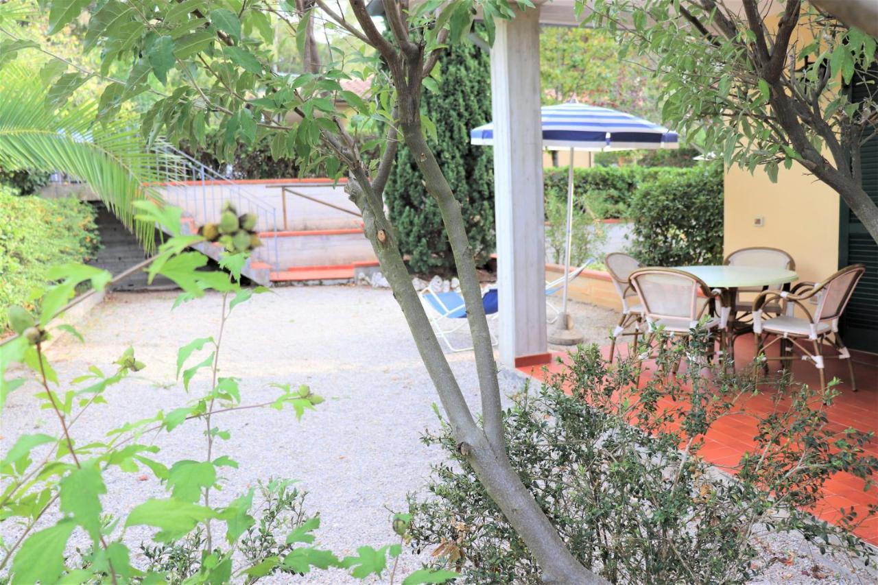 Villa Teresa Porto Azzurro Eksteriør billede