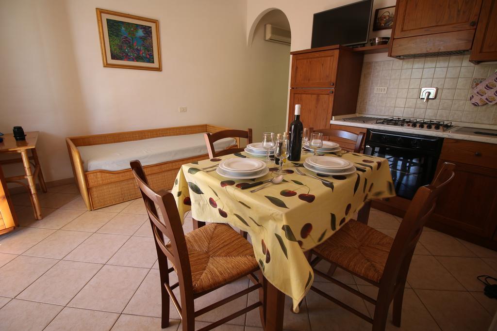 Villa Teresa Porto Azzurro Eksteriør billede
